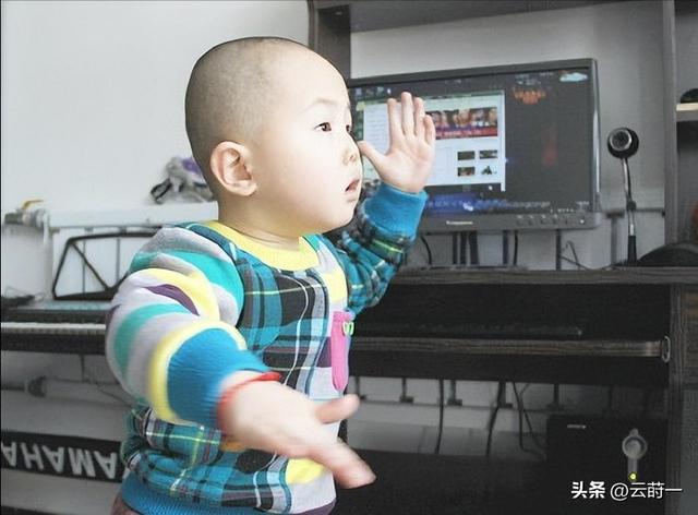 3岁上央视，5岁登春晚，7岁就年薪百万	，没想到现在却成了这样子