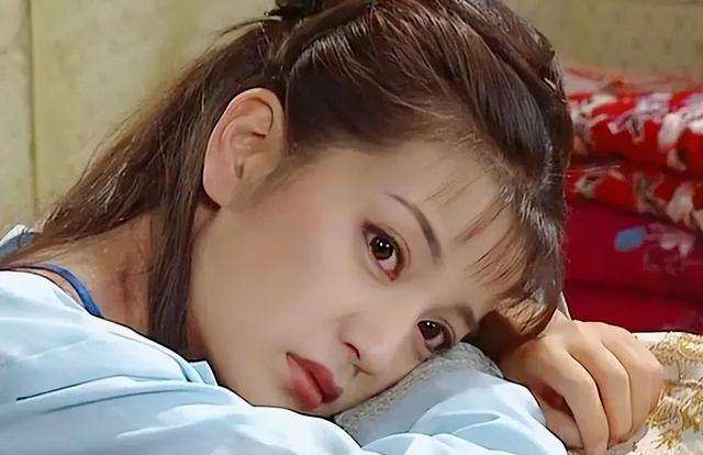 因胃癌去世传闻真相大白半年	，49岁赵薇近况曝光，琼瑶真没说错