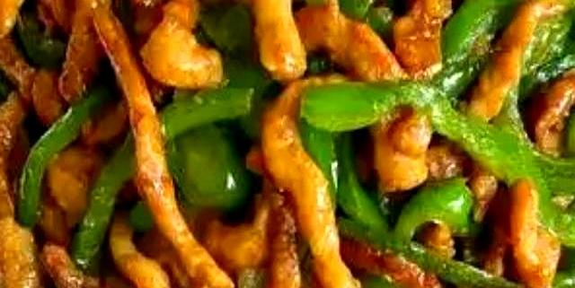 家常菜推荐～酸辣白菜，青椒肉丝，番茄蛋花汤！