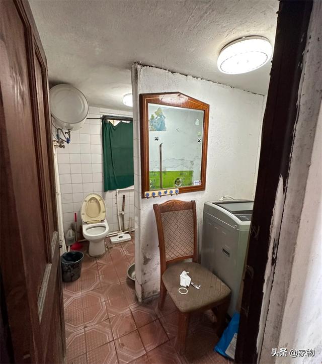 江苏一男子买下300㎡荒废小院，翻修后，变成白墙黑瓦诗意田园居