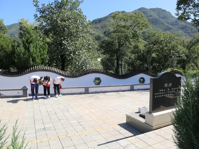 房山区第二届红色足迹山地徒步团体赛成功举办