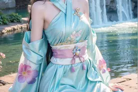 15首纤腰诗词：赞美说楚腰纤细掌中轻，爱慕说愿作轻罗著细腰图片