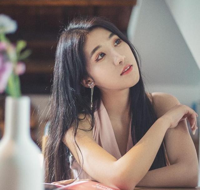 北京才女征婚出上联：田字分家四个口；才子妙对下联喜结美好姻缘