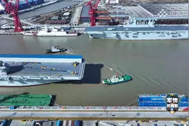 2025年开始大转折，西方专家终于承认，中国蓝水海军的地位图片