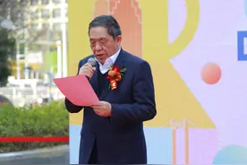 九州上医馆光谷天地旗舰馆开业图片