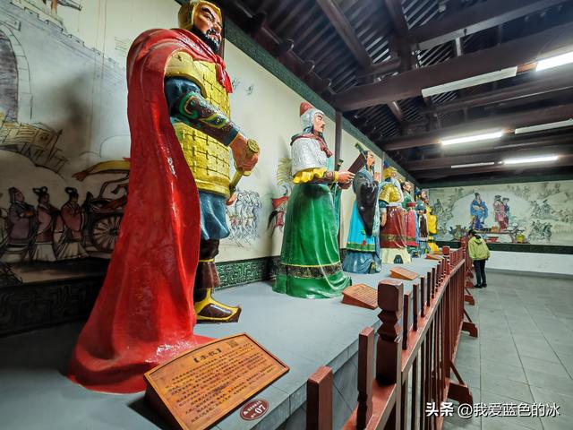 邯郸丛台公园最大的亮点就是里面的一座造型奇特的城堡