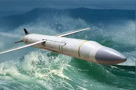 美想给中国“上一课”？却惨遭打脸，超级鱼雷、鹰击18潜射出水图片