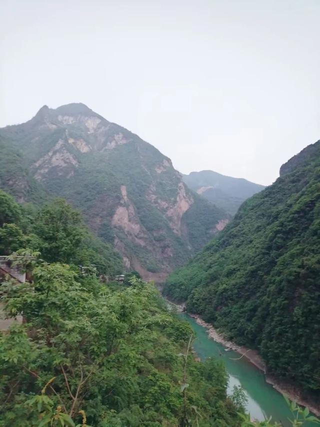 云阳沙沱，邻界巫溪