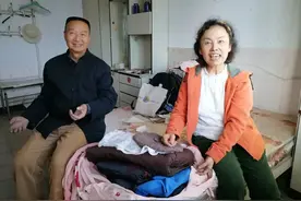 一只手提皮箱的故事 ——改革开放45周年特稿图片