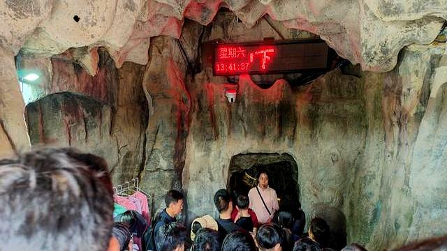 郑州村民无意一铲	，挖出世界级奇观！数十年来闻名全国，至今仍爆