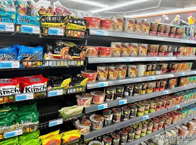 亚洲最穷国，落后中国30年	，女性却惊人开放，很多土豪都想去定居