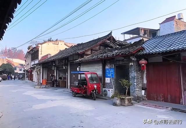 成都崇州最原始的3处老街，古朴原始被严重低估，土美食香味诱人