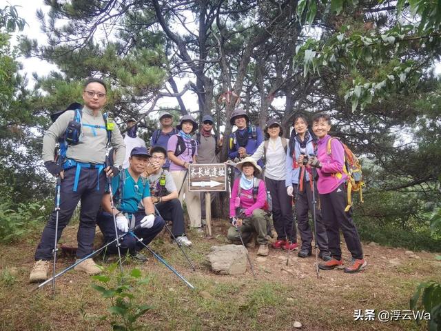 ​​​忍着胸上方肋骨的疼痛，爬了个齐长城，累计拔高900+，走了13公里
