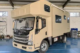 硬派风大空间，跃进H500单拓展轻卡房车，沙漠版售价27.8万起图片