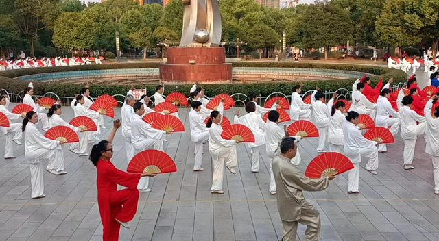 知道吗？练几年太极拳，练一遍，还没有如此感觉真不对了！