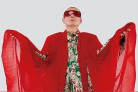 二手玫瑰梁龙，可能是全网最懂“吗喽”的人图片