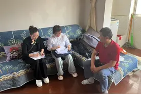 湖滨社区：政策入户解民惑，托起幸福“夕阳红”图片