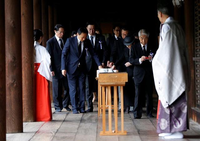 日本游说各国别出席北京阅兵？中方：德国曾下跪，日本做了什么
