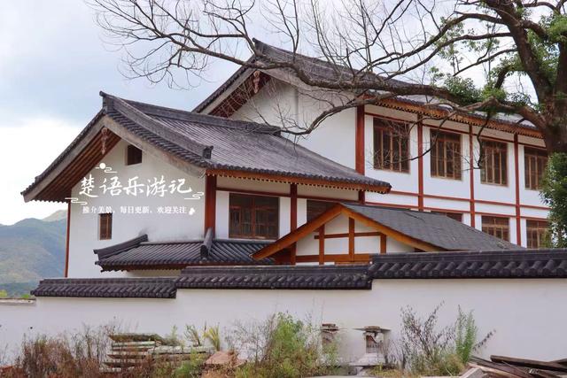 真的好美！宁波宁海这个山村被群山环绕，禅寺竟成露营及休闲胜地