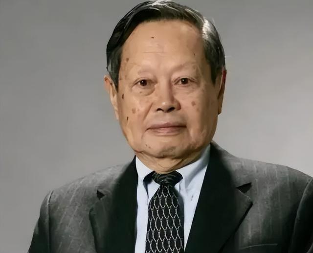 杨振宁逝世后，当年“西南联大五大才子”只剩下一人	，是王希季