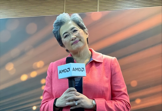 年薪4亿！美国芯片女王原来是中国人，为何却顶风为中国定制芯片