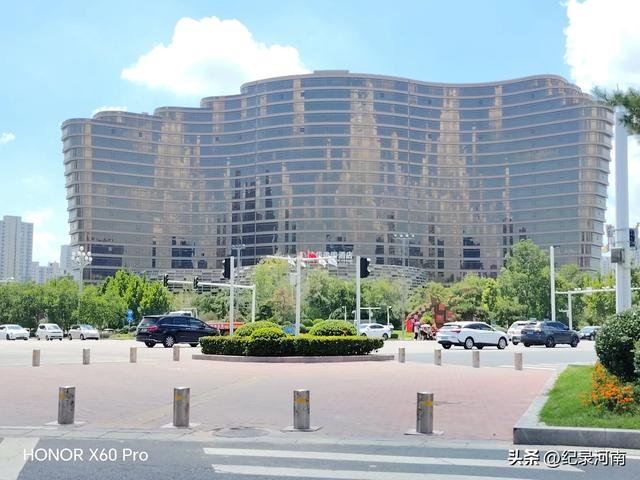 三线城市商丘市中心城区第一个也是唯一个五星级酒店信华建国酒店