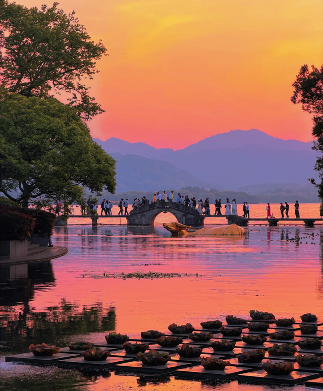 被问爆了！五一反向小众的“杭甬双城记”，不挤人海只享惬意！