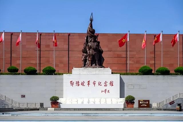 露寒秋浓，豫南出游正当时