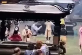 自家烧满的香灰，应该怎么处理？有讲究吗？注意这几点，功德圆满图片