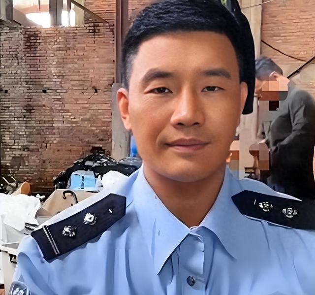 “嘎子”这次玩过了，新华社怒批：警服不是流量道具，刑拘7天