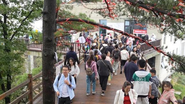 巴中市2025年国庆中秋假日期间文化和旅游市场综述