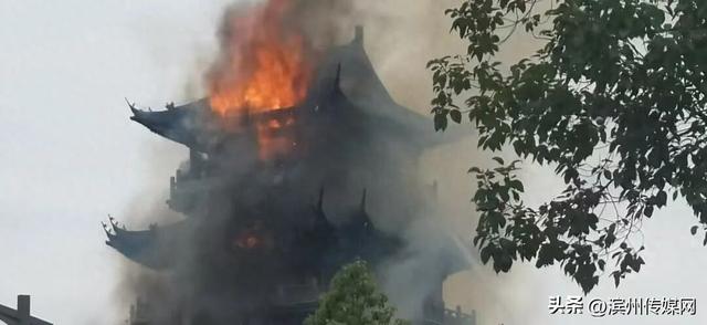 永庆寺突发火情，火势凶猛建筑只剩框架，苏州当地：为“南朝四百八十寺”之一	，被烧的是93年重建的仿古建筑