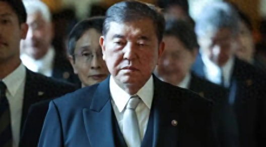 不服就干！日本通告全球，打响反击第一枪，断的就是特朗普退路！