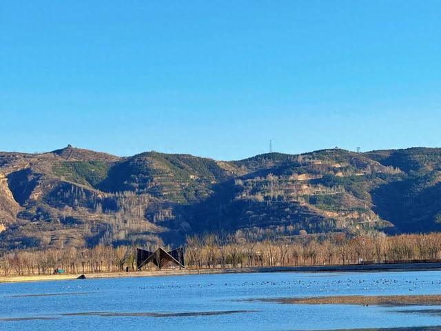 【文明旅游】太原市娄烦县：别留遗憾！娄烦湿地公园藏着秋日绝美秘境，这周末速冲打卡！