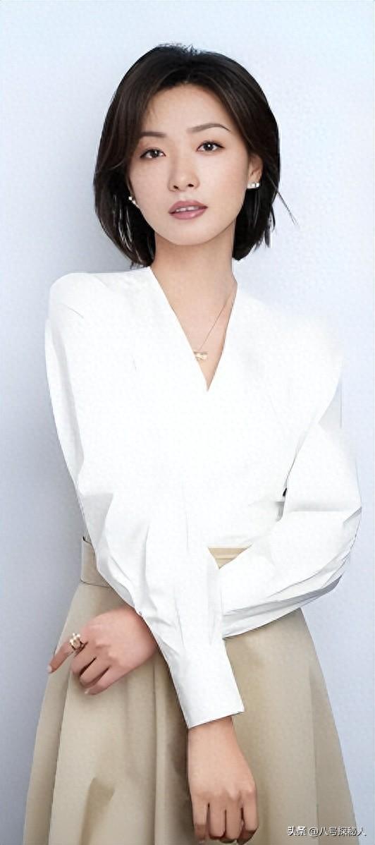 没想到一脱未成名，嫁普通丈夫8年，43岁万茜靠演女大佬终于红了