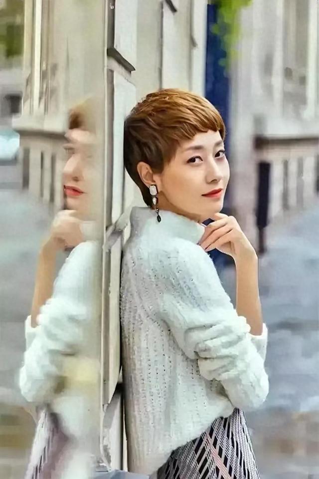 马伊琍一句话戳中无数人：看清你狼狈不堪还愿陪伴，才是真爱