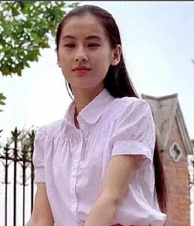 黄圣依做梦也没想到，离婚才7个月，8岁的儿子就开始为她争光了