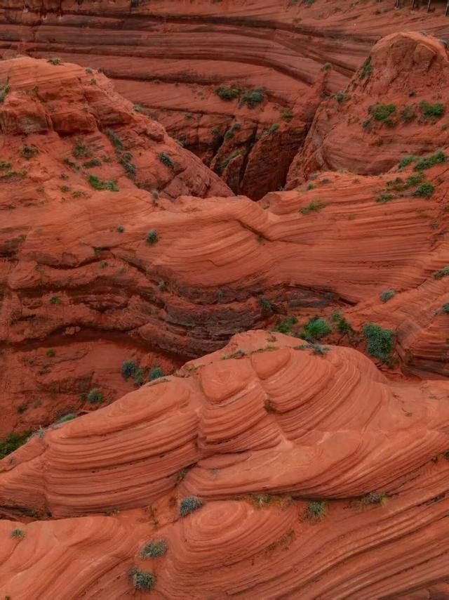 靖边波浪谷登榜《中国国家地理》最美丹霞