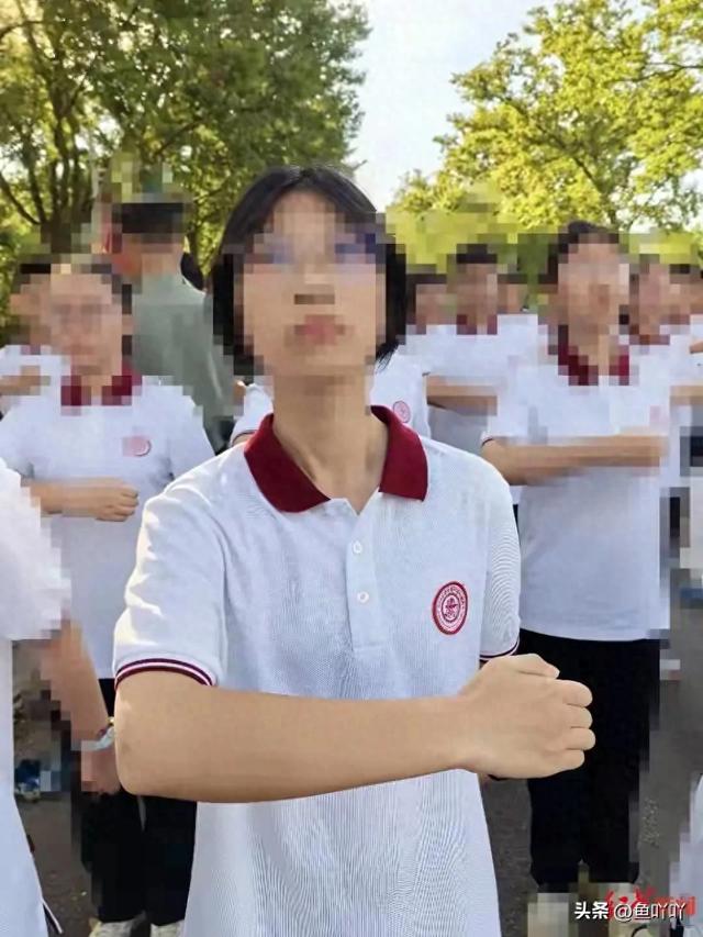 上海15岁女生军训 不幸身亡 家长崩溃质问：医务室为啥不做心肺复苏