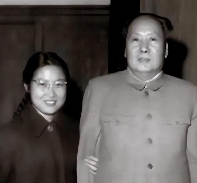 72年李敏怀孕	，独自来中南海探亲，毛主席怒道：孔令华太不像话了