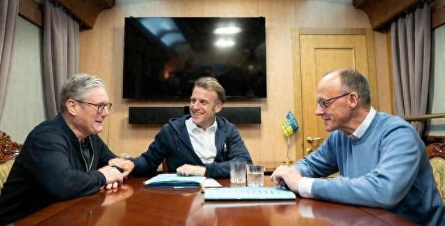 马克龙受了奇耻大辱	，转头对中国提出两个请求，特朗普紧急摊牌