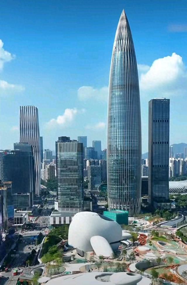 逛遍深圳不踩雷！10大人气旺地，从山海到商圈承包所有快乐