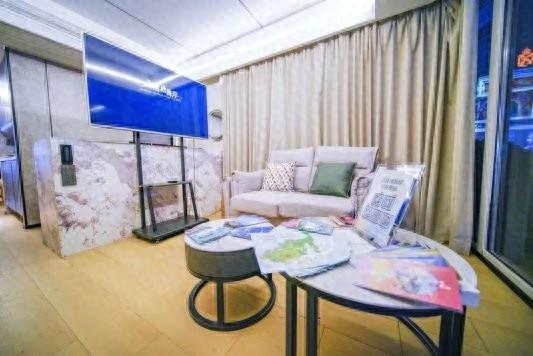 金沙滩啤酒城里的青岛西海岸文旅特色展区，吸睛无数！