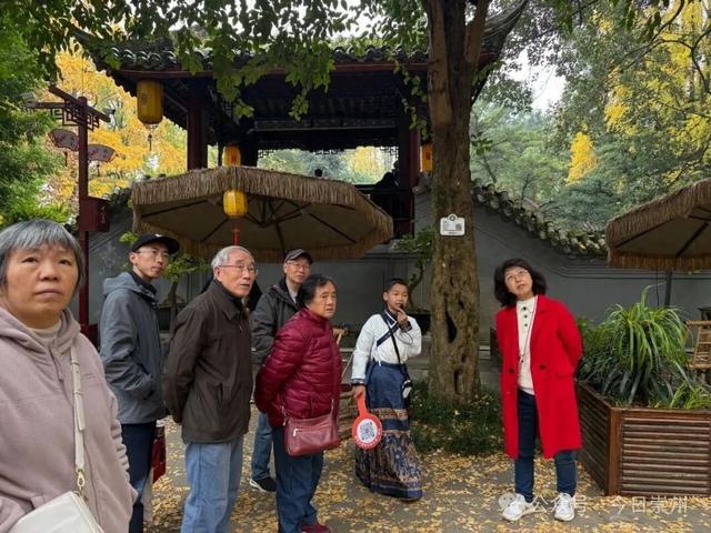 银杏季，罨画池多了一道超可爱的风景……