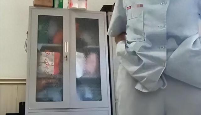 博主曝光天津一医院护士更衣室遭偷拍，多名护士更衣视频流入不雅网站，警方介入调查