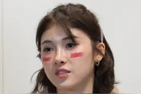 吴艳妮回应亚运会抢跑：看见教练我哭了（视频：陈思 张可心 赵彦超 王沁鸥）#吴艳妮视频封面