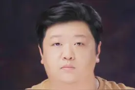 女游客在三亚遭毒蛇咬伤身亡？家属质疑医院延误治疗抢救不当视频封面