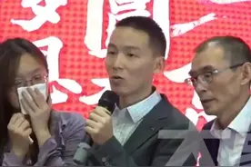 3月16日，广东深圳，谢浩男与三个妹妹首次同台 大妹：终于不用我独自照顾这个家#当事人会客厅视频封面