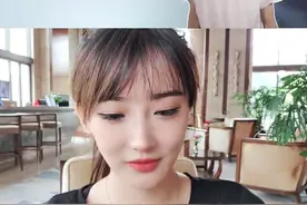 #张嘉文第一女锤石豚豚锐评张嘉文露脸：不是他吧？跟蓝书包不像！#张嘉文露脸 