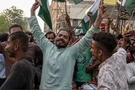 巴基斯坦全国上下都感谢中国：关键时刻伸出援手，歼10C太牛了 #硬核深度计划视频封面